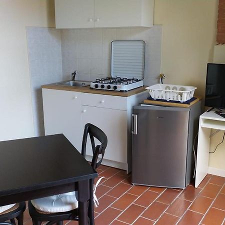 Montevecchio Apartments Montopoli in Val dʼArno Exteriör bild